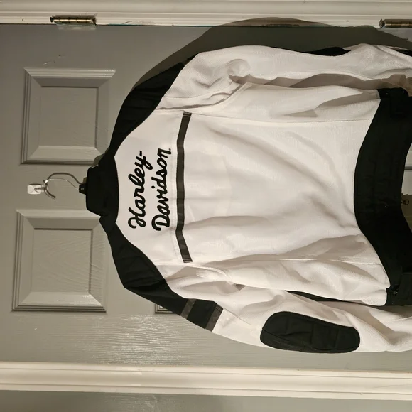 Harley Davidson Womens Jacket White and Black - Picture 2 of 4